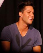 photo Dean Geyer