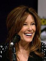 photo Mary McDonnell