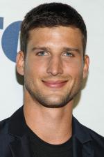 photo Parker Young